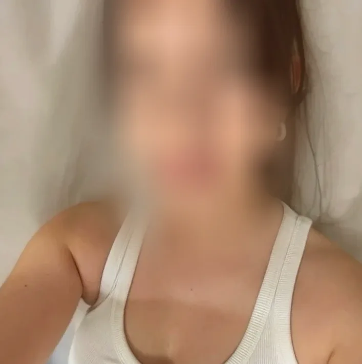 Camilla, 26