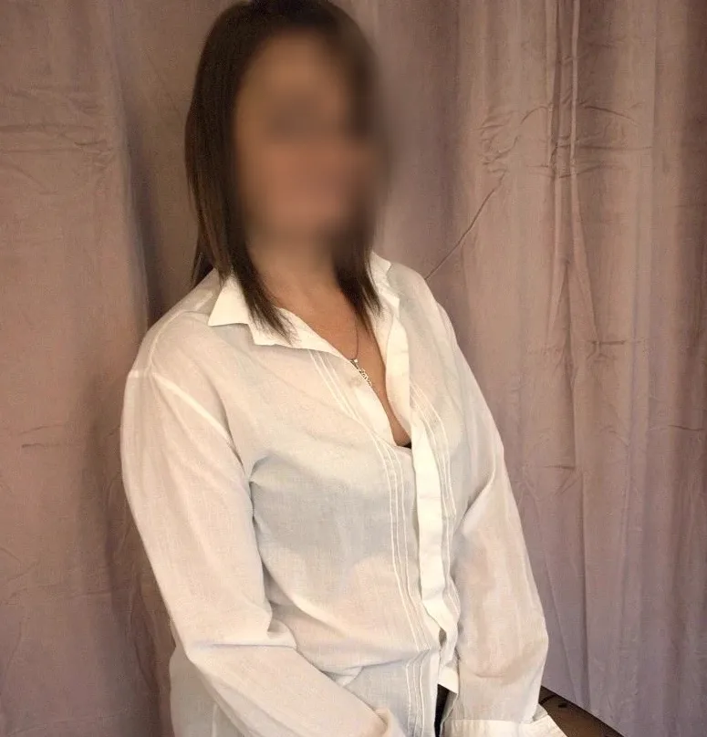 Fatima, 38