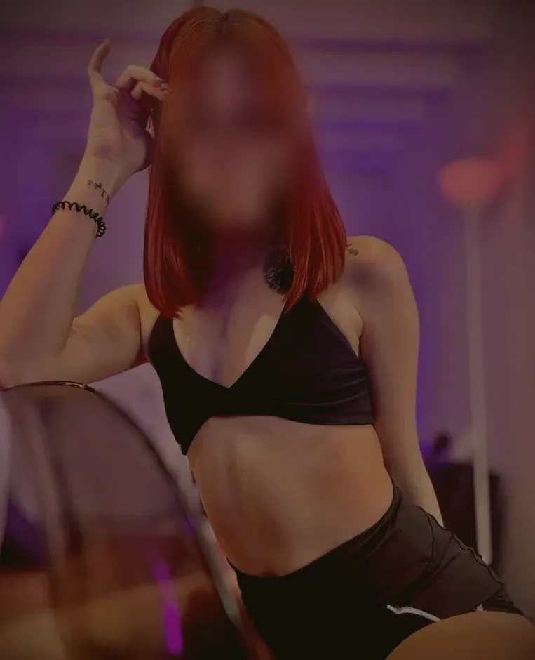 Jenna, 28