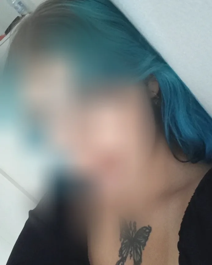 Ulla, 22